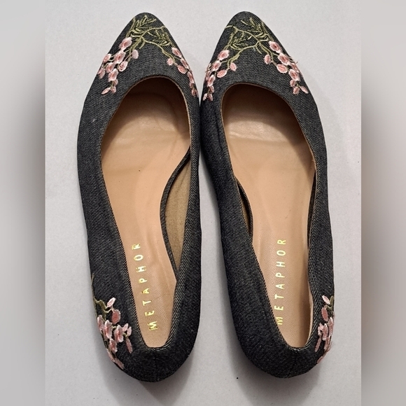 Metaphor Women's Embroidered Slip On Flats   Size 7.5 - Picture 6 of 11